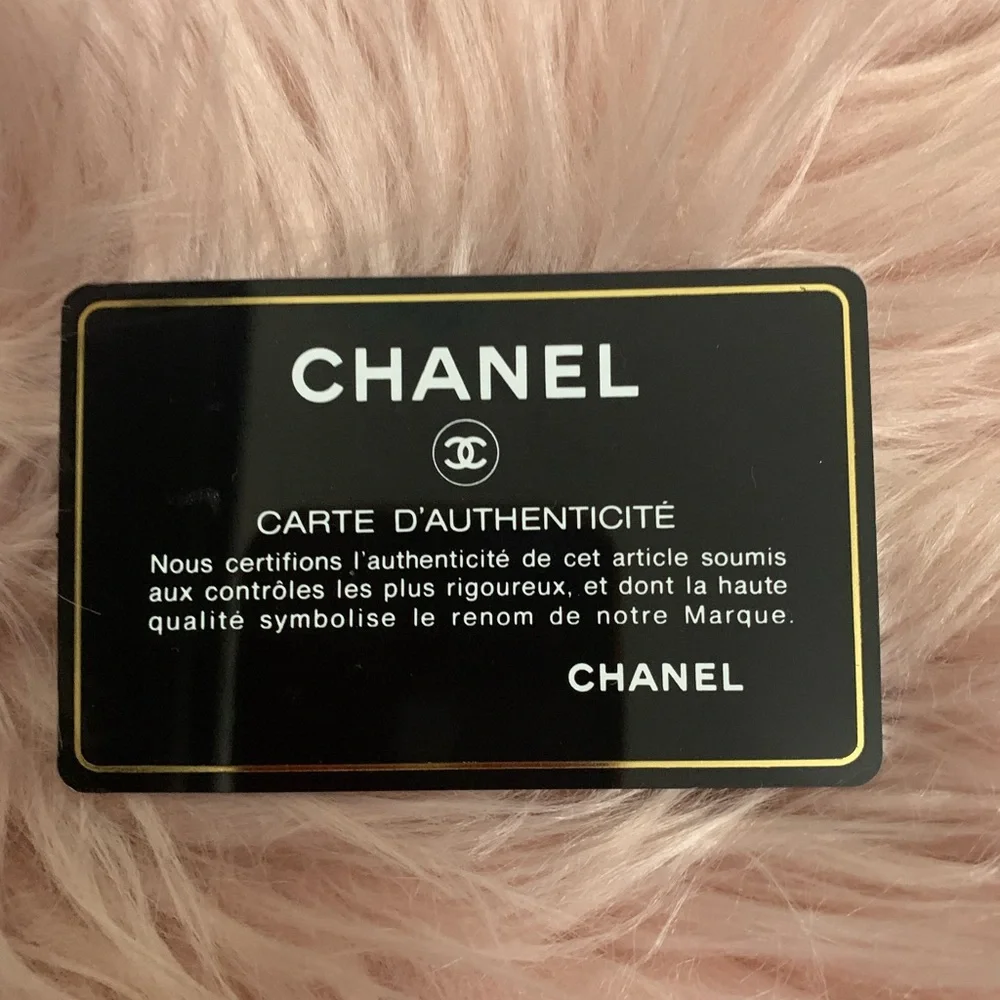 CHANEL reposhing this
